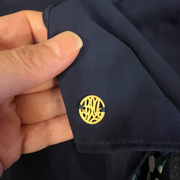 EUC Lilly Pulitzer Florin Reversible V-Neck Blouse Top Take Me to the Sea Sz XXS - Picture 3 of 5